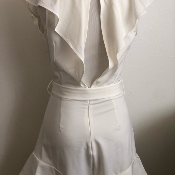 White ruffle romper - Picture 2 of 4
